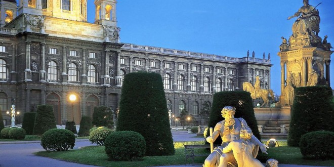 AUSTRIA- Bavaria         de la 285 €